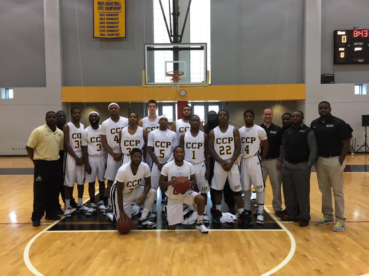 Back Row, left to right: Assistant coach Terrell Wright, assistant coach Solomon Walker, Rafiq Johnson, Basir Fulmore, Ron Rollins, Mikal Mumin, Lennon Winebrenner, Dante Collier, Zachary Stone, Jaleel Williams, manager Fred Washington, Nigel Caldwell, Marcus Smith, head coach Joe Rome, manager Kyle Stanton, assistant coach Kenyatta McKinney, assistant coach Andre Wright. Front row,left to right: Devin Bowsky and Jeff Giddings. (Not Pictured: Jeff Williford and Eric Massenburg, Jr.) 