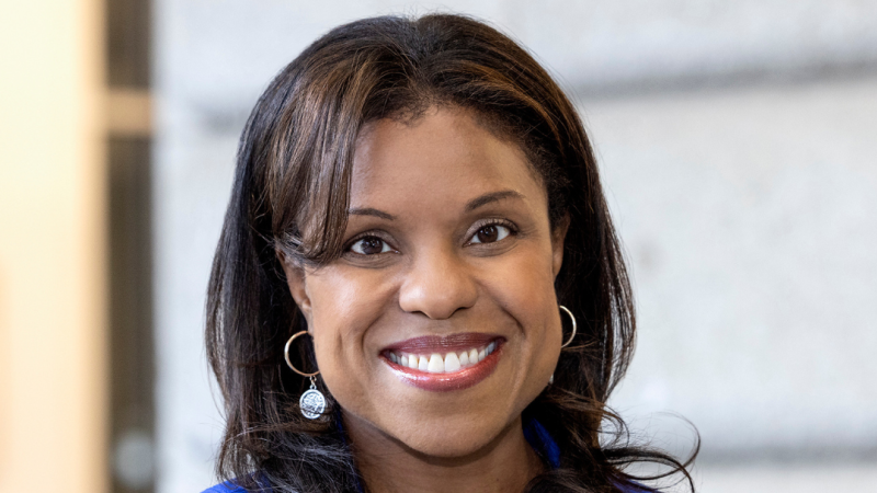 Dr. Marshall Headshot