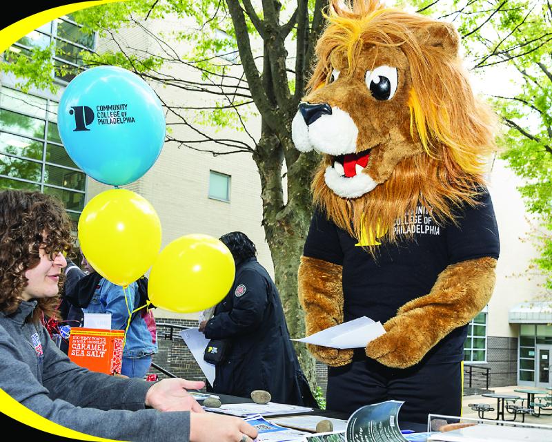 roary at black and gold bash