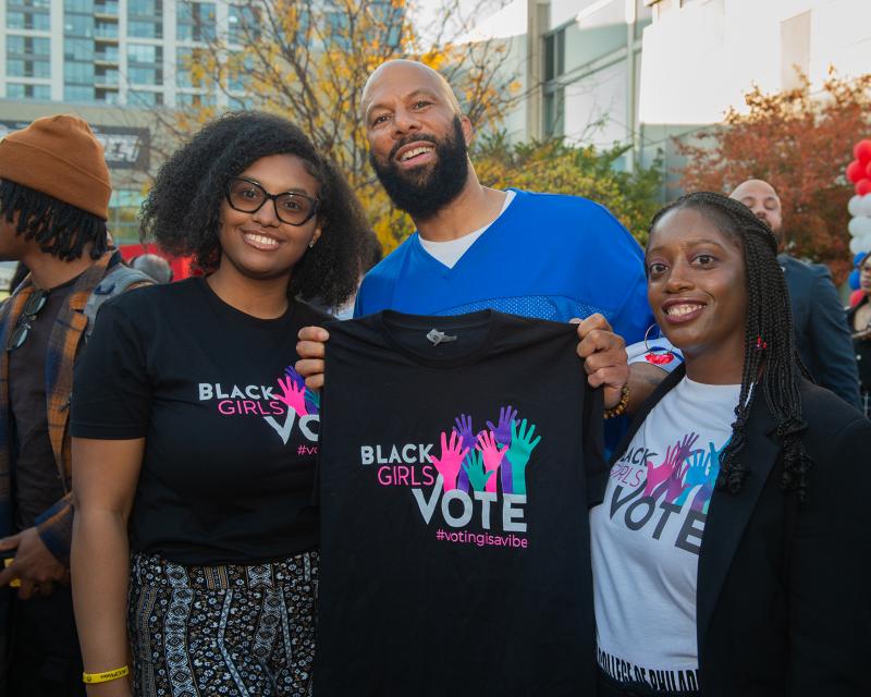 Students wearing CCP Votes teeshirt